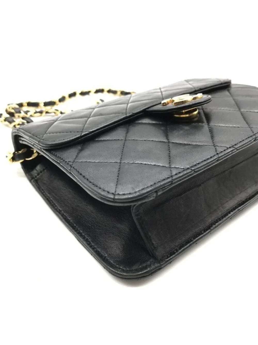 Chanel CC Logo Mini Quilted Lambskin Chain Shoulder Bag Black